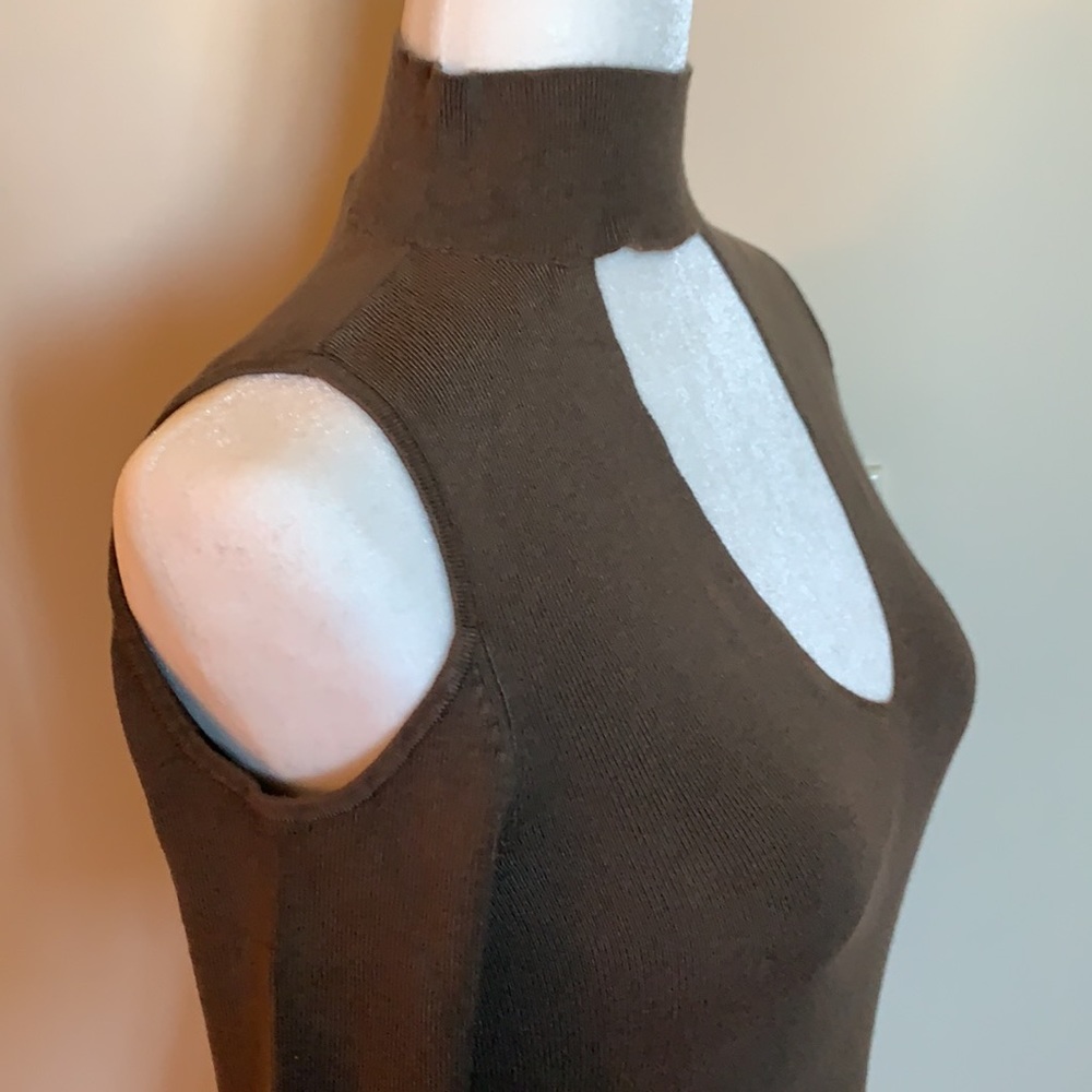 Express Top - Picture 3 of 3